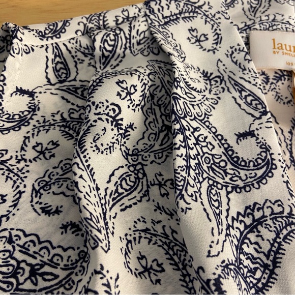 Laundry by Shelli Segal white blue paisley sleeveless blouse S top small M fit - Picture 12 of 16